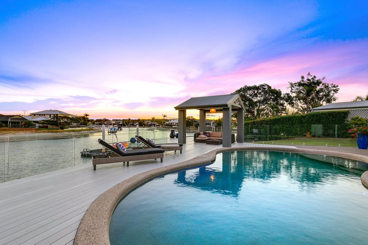 Under Contract by Jenny McEvoy Real Estate &#8211; $1,820,000