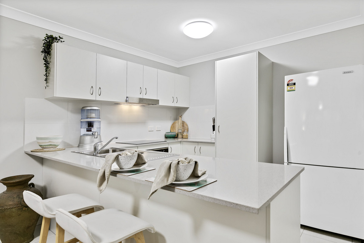Near New 3 Bed, 2 Bath Duplex &#8211; Perfect in Every Way with Stunning Views and Desirable Privacy