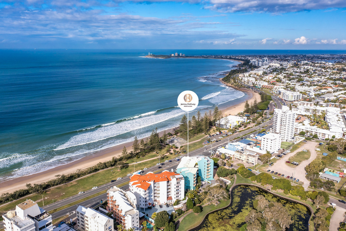 Serenity Embraces Splendour: Unveil Your 180 Degree Oceanfront Dream in Alexandra Headland&#8217;s Golden Triangle