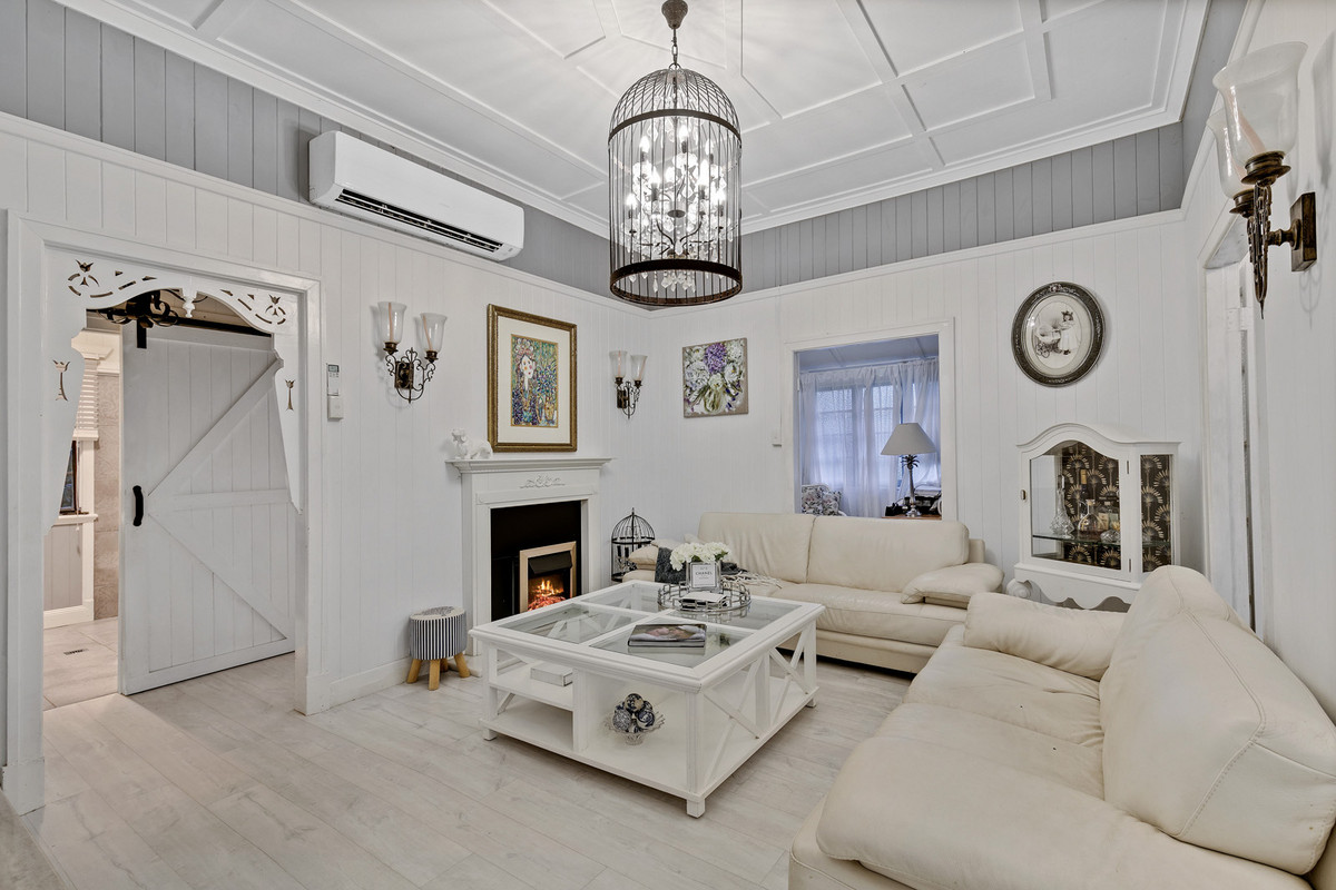 Price Reduced to Sell !!! Experience Period Charm and Seclusion in this Meticulously Restored Retreat  Only Minutes from the Centre of Landsborough